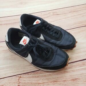 Nike‎ Daybreak Sneakers Womens 7.5 Black White Athletic Shoes Running Ladies